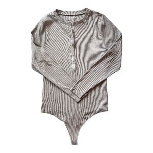 Abercrombie & Fitch Ribbed Long Sleeve Henley Bodysuit in Light Beige-Never Worn